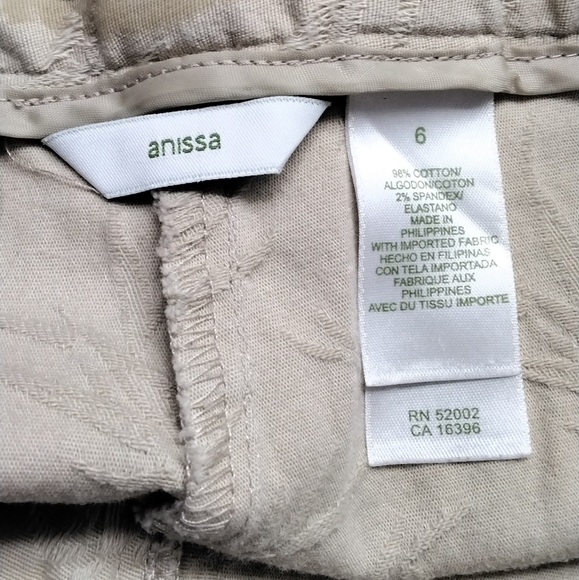 Liz Golf Anissa Embroidered Dressy Capris Size 6 - Picture 4 of 5